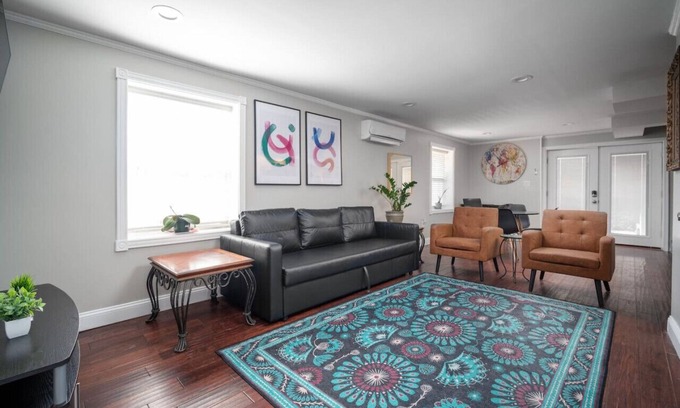 Haymarket Apartment | Relaxing Blue Ridge Mountain Getaway w/Tesla Charger + Porch Area