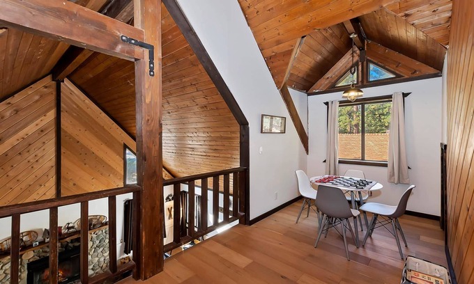 Fawnskin Cabin | Relaxing Cabin Comforts with Modern Amenities.