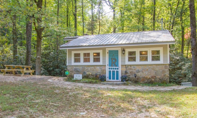 Rocky Bottom House | Relaxing cottage in the mountains with a creek in back yard.