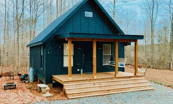 Barboursville Cottage | Relaxing cottage in the woods just minutes from wineries,hiking,restaurants!
