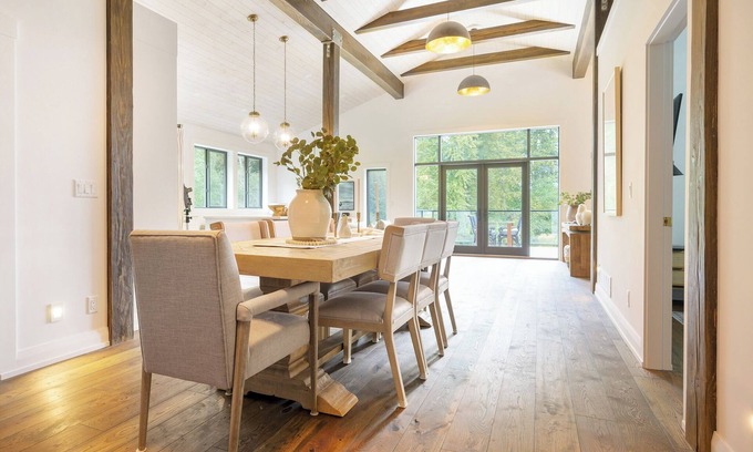 Pemberton Meadows House | Relaxing country getaway in your dream house