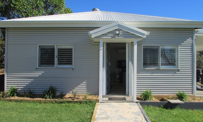 Marshall Mount Bed & Breakfast | Relaxing. Elegant. Impressive views in a semi-rural setting!