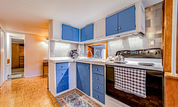 Shelter Cove House | Relaxing escape close to hiking trails, golf, and the Lost Coast