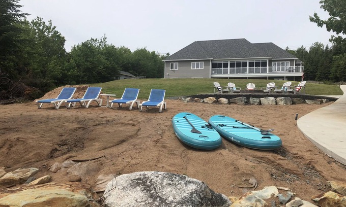 Porters Lake Apartment | Relaxing, fun family lakefront retreat - 30 mins to Halifax!