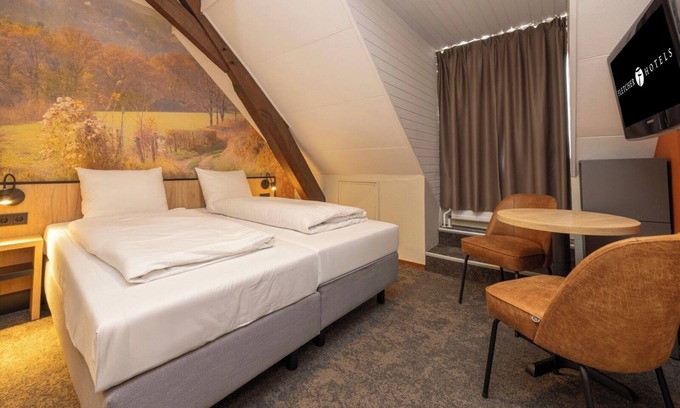 Municipality of Valkenburg aan de Geul Hotel | Relaxing Getaway Close to Bonnefantenmuseum | Free Breakfast & Parking