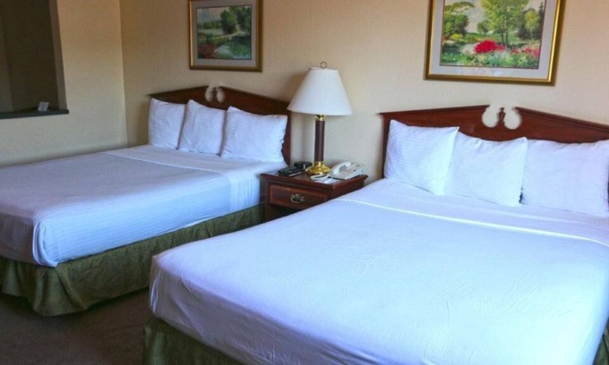 Kelso House | Relaxing Getaway in GuestHouse Kelso Longview! 2 Pet-friendly Units, Affordable