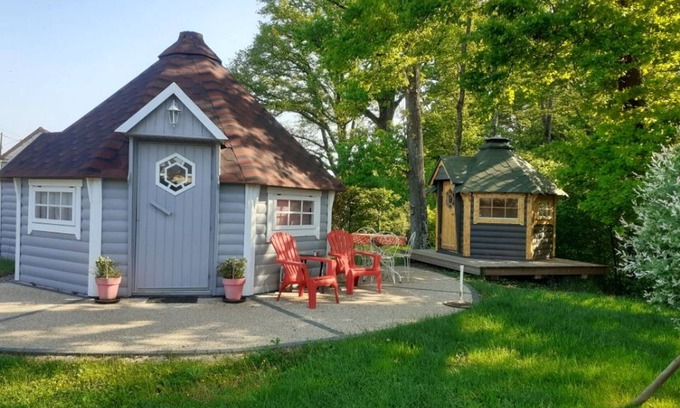 Mantoche Cottage | Relaxing getaway in red kota by the Saône