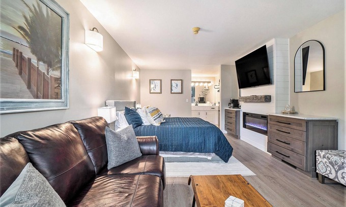 Bellaire Condo | Relaxing Golf Course Retreat at Shanty Creek Resort | Pool and Beach Access