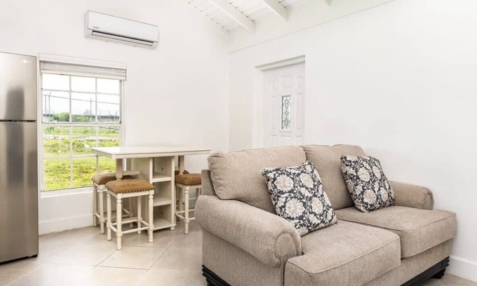 Bottle Creek Apartment | Relaxing Lagoon Stay | Watersports Haven