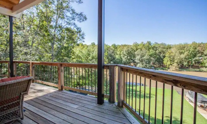 Newell Cottage | Relaxing Lake Cottage with easy water access!