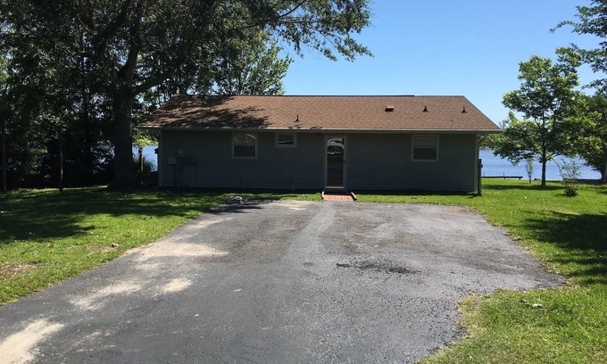 Saucier House | Relaxing lake house beautiful view, close to beaches, hiking, casinos, and NOLA.