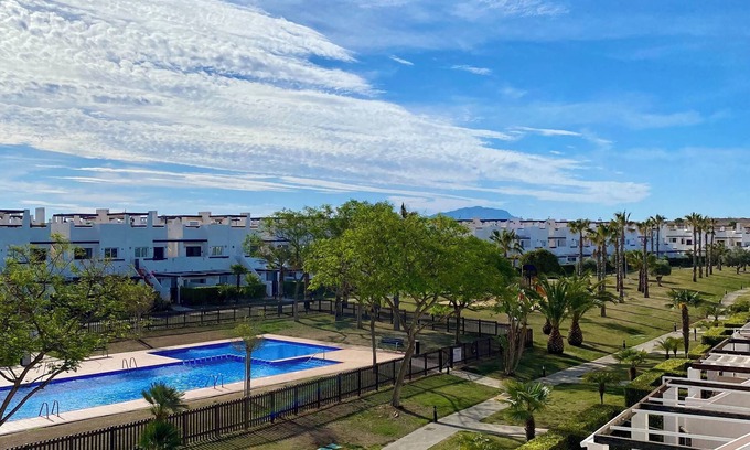 Alhama de Murcia Apartment | Relaxing Retreat in Condado de Alhama Jardin 7