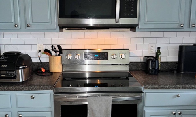 St. Robert House | Relaxing Retreat Near Ft Wood - Military and Veteran Friendly Home
