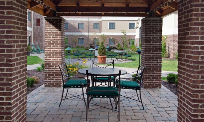 Stow Apartment | Relaxing Retreat Near Cleveland | Shared Indoor Pool + BBQ Area