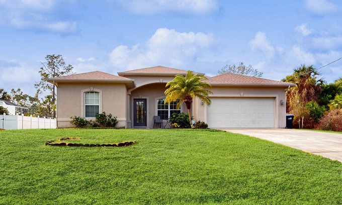North Port House | Relaxing Snowbird-Friendly Retreat Near Golf, Beaches & Outdoor Fun