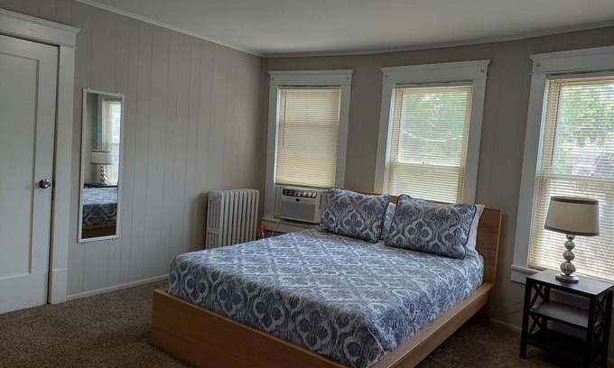 Wilkes-Barre Apartment | Relaxing Spot in Wilkes-Barre with Private Parking