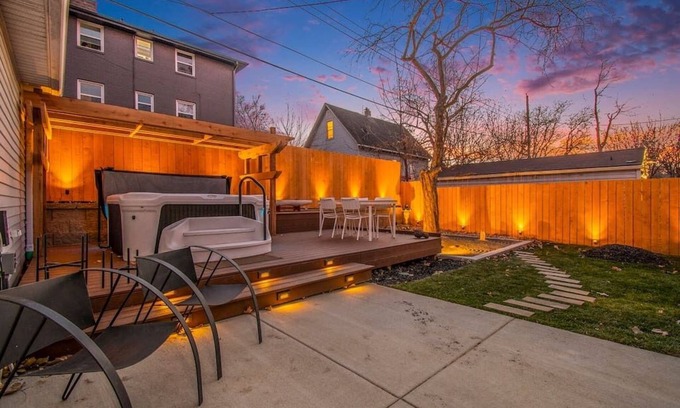 Benson House | Relaxing Spot with Zen Garden & Year-Round Hot Tub!