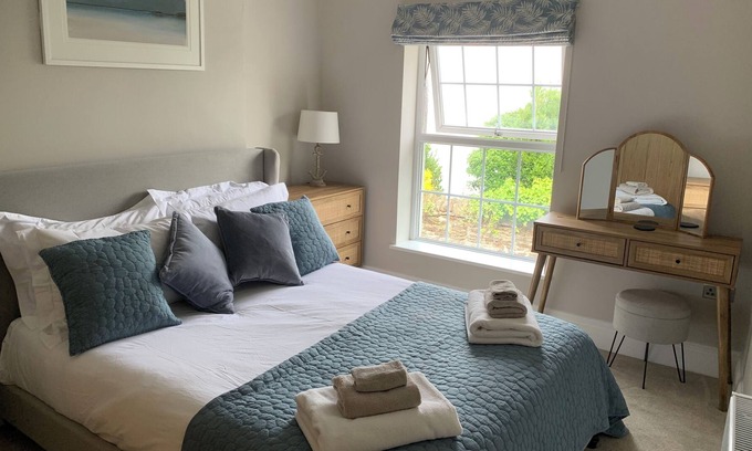 Westward Ho Cottage | Relaxing Stay at Cosy Cottage Near to Beach