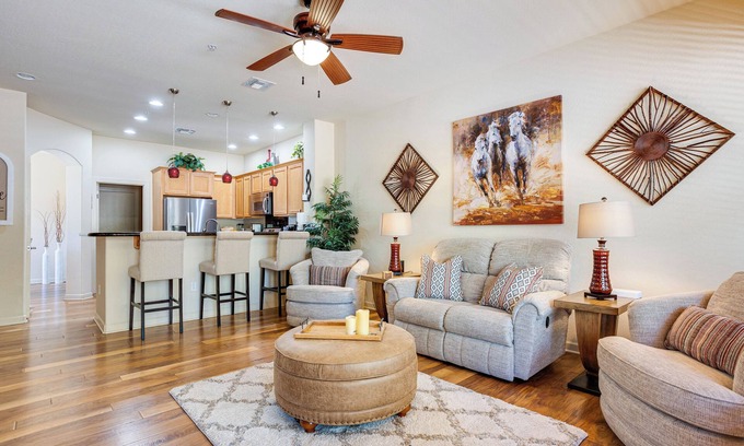 Talon Retreat House | Relaxing Townhome in Grayhawk Area! Golf and Chill