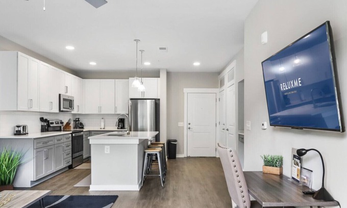 Paw Creek Condo | Reluxme | Elegant 1BR Near Airport & Dining