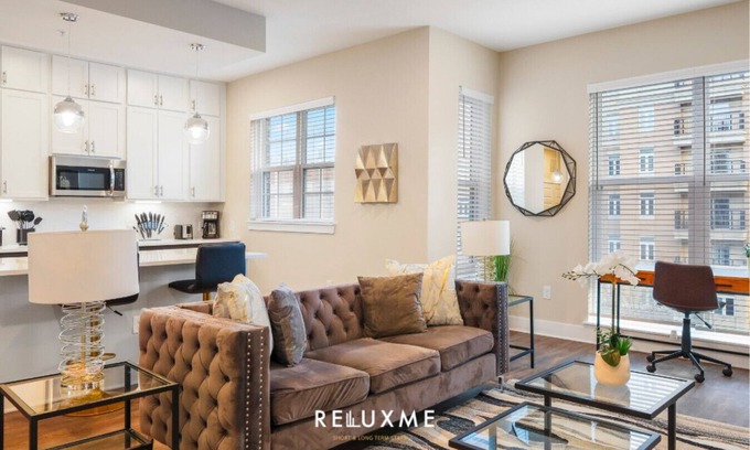 Fourth Ward Apartment | Reluxme|Uptown 2BR w/Hot Tub, Gym, Pools & Views