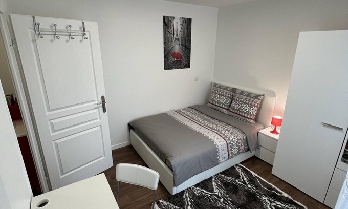 Rosny-sous-Bois Apartment | Remarkable 1-Bed Apartment in Rosny-sous-Bois