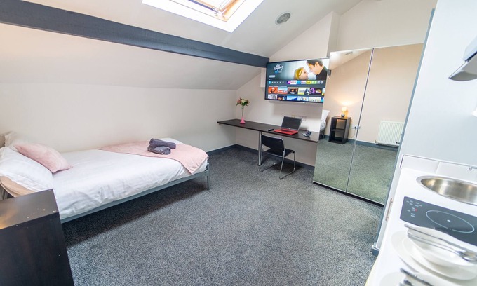 Selly Oak Apartment | Remarkable 1-Bed Studio in Birmingham