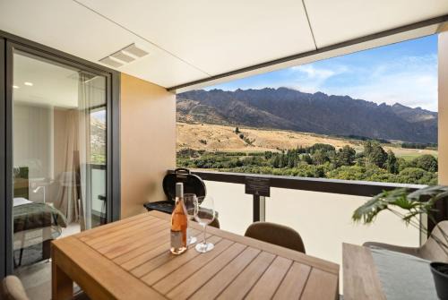 Frankton Apartment | Remarkable Retreat