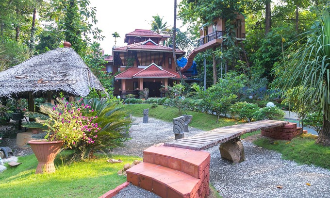 Devikolam Apartment | Reminiscence Ayurveda Yoga Retreat