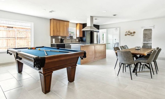 Plano House | Remodeled 4 bedroom home with pool and pool table