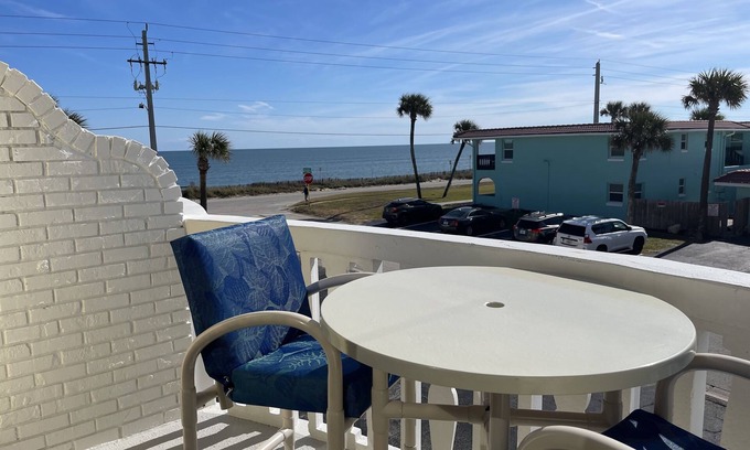 Ormond-by-the-Sea Condo | Remodeled Beach Oasis