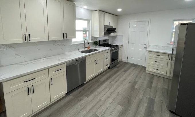 Y Area House | Remodeled Family Home