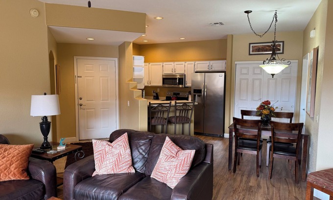 North Mountain Condo | Remodeled Gated Unit with Large Decks, 3 pools, Hot Tubs, Tennis, Pickleball