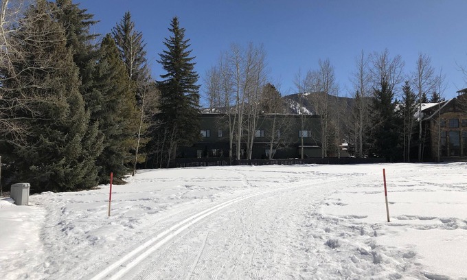 Aspen House | Remodeled Holiday Rental on Aspen Cross-Country Trail