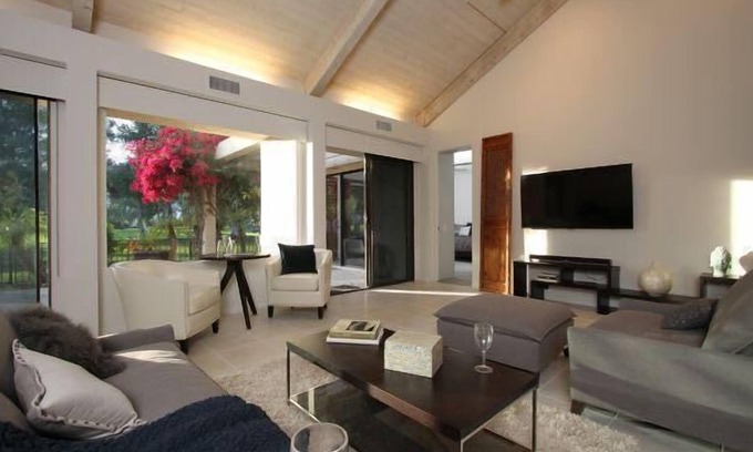 Rancho Mirage Condo | Remodeled luxury 3 bedroom condo on golf fairway