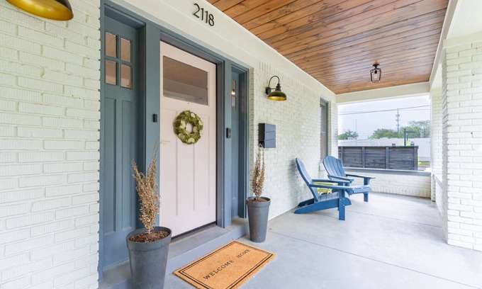 East Midtown House | Remodeled Midtown Home - family sized with deck