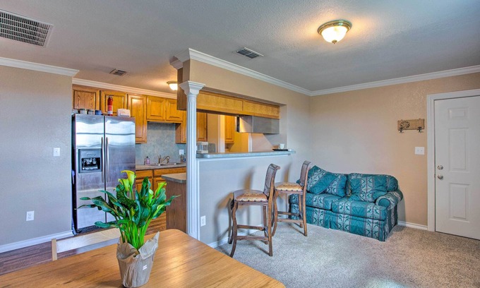 Sanger Apartment | Remodeled Ranch Apt in Sanger: 12 Mi to Lake!