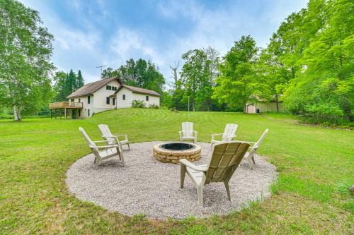 Hulbert Township House | Remote and Peaceful Getaway with Games in Eckerman