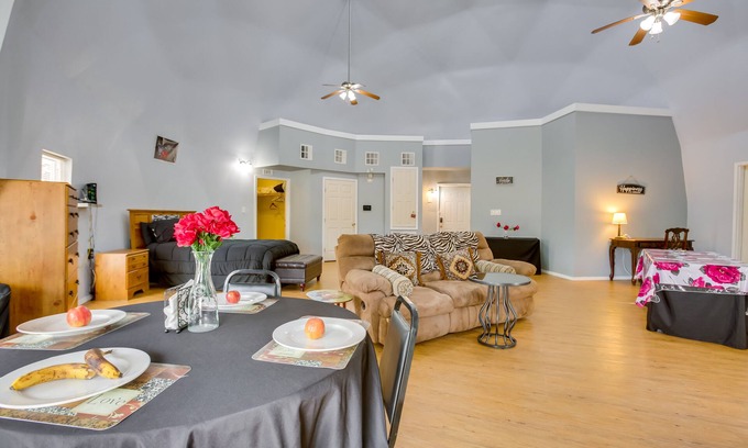Kokomo Apartment | Remote Angie Vacation Rental Near Pearl River!