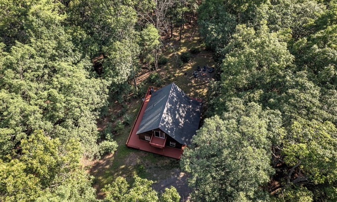 Mathias House | Remote Cabin Surrounded by Wilderness