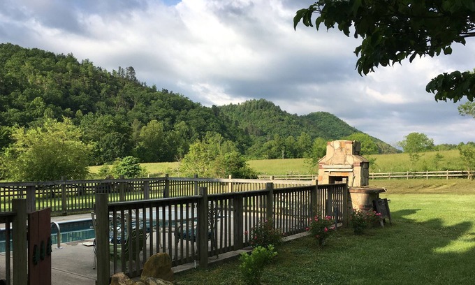 Hayesville House | Removed from Short Term Rental Sept 2023. Thank you for your years of support!