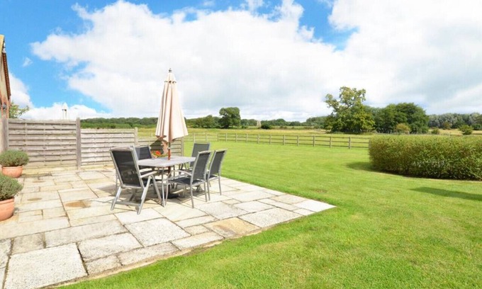 Hethel House | Remus - Two Bedroom House, Sleeps 4