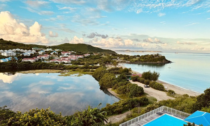 Bellevue Condo | Rendez-vous à St-Martin - Balcon sur le Bleu