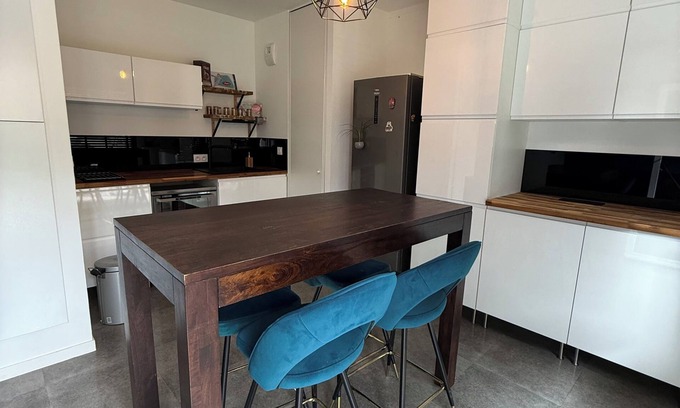Francisco-Ferrer - Vern Apartment | Rennes center: luxury T2 with garden and secure parking