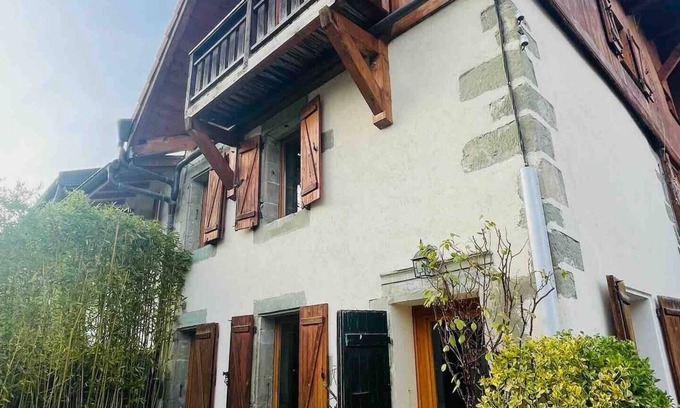 Saint-Julien-en-Genevois House | Renovated 19th-century farmhouse, perfect for short or extended stays.