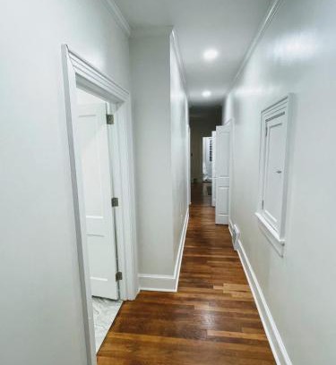Forest Hills House | Renovated 1 Bedroom In Forest Hills - B