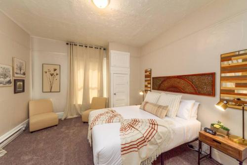 West Central Apartment | Renovated 2 bed 2 bath Near Arena and Downtown