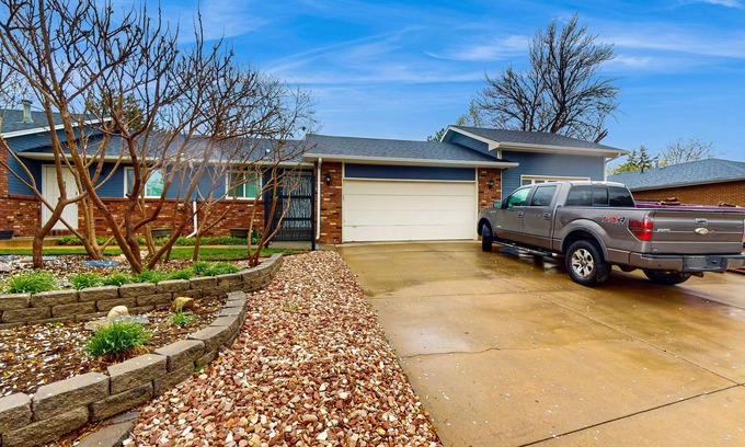Greeley Apartment | Renovated apartment by 40-acre park with central AC, washer/dryer, & kitchenette