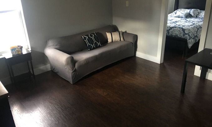 Flagami House | Renovated, Centrally Located, Private - Free WIFI/Parking
