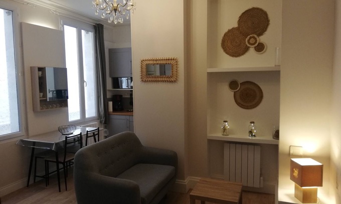 Rochefort Apartment | Renovated, comfortable studio near the spa (Zen)